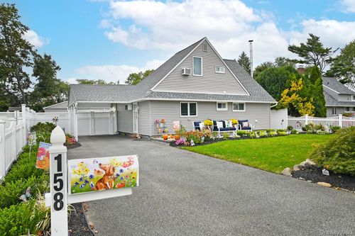 158 Tardy Ln S, Wantagh, NY, 11793-1931 | Card Image