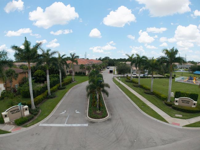 2177 Sw Cape Cod Dr, Condo with 3 bedrooms, 3 bathrooms and null parking in Port St. Lucie FL | Image 24