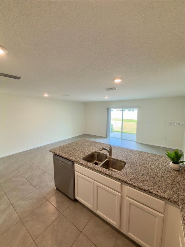 6608 Druid Way, Townhouse with 3 bedrooms, 3 bathrooms and null parking in HARMONY FL | Image 9