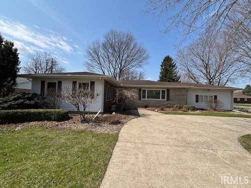 700 S Sharon Ave, Fowler, IN, 47944-1670 | Card Image