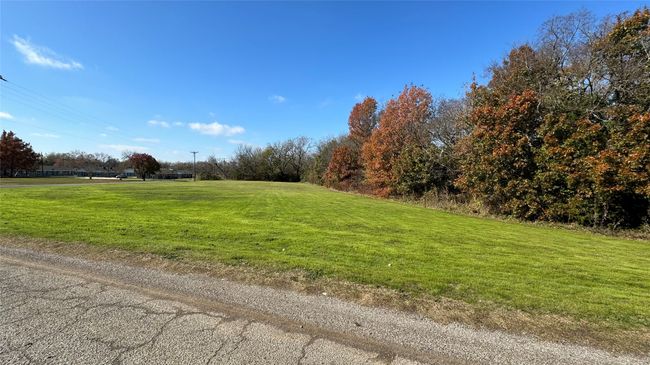 711 Paris St, Home with 0 bedrooms, 0 bathrooms and null parking in Ladonia TX | Image 4
