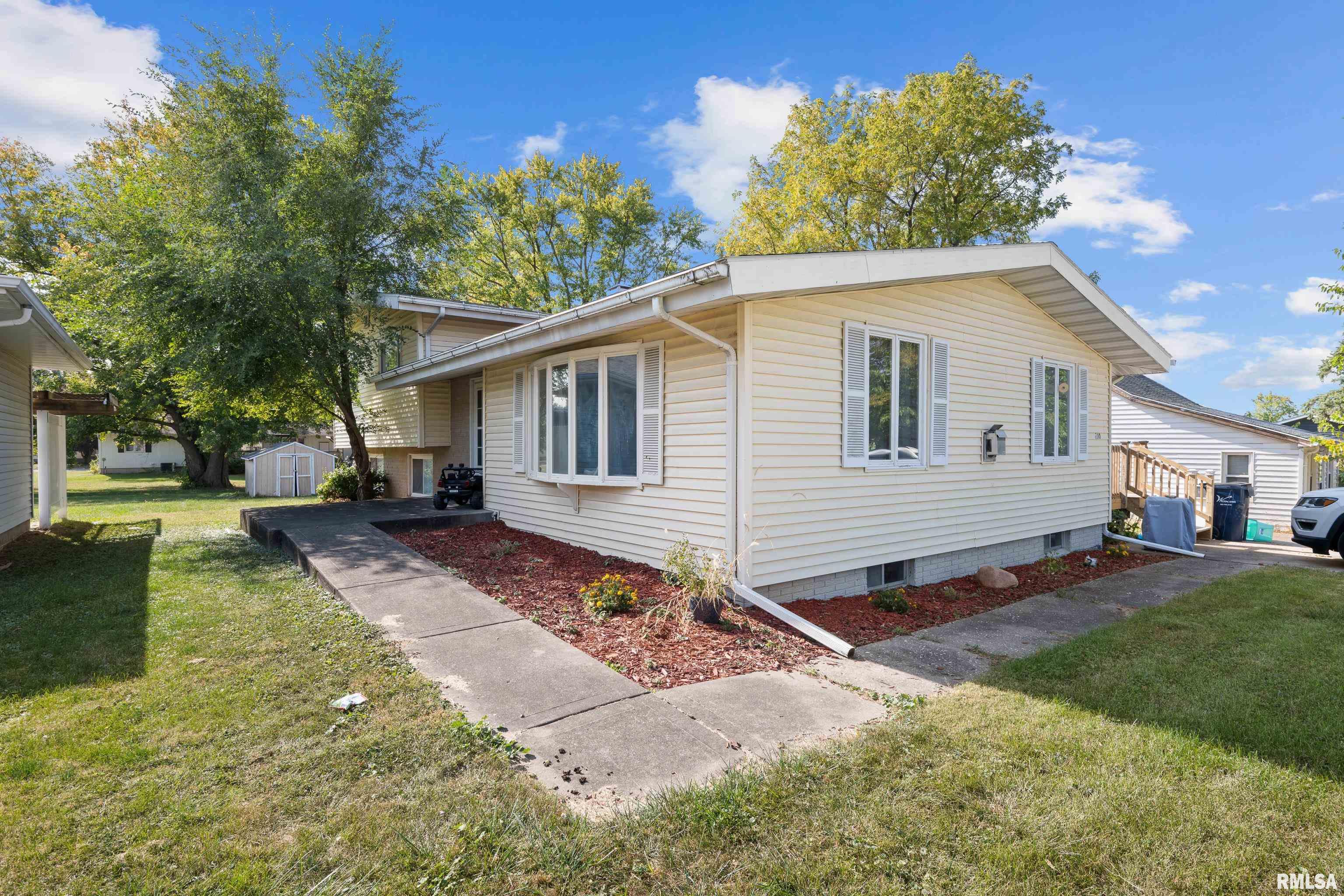 210 W Iowa Street, For Sale in Wilton Zoocasa