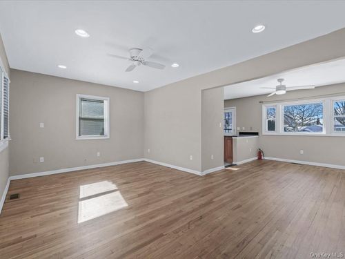 1987 Lakeville Rd, New Hyde Park, NY, 11040-1972 | Card Image