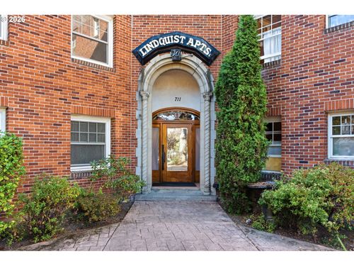 105-711 Ne Randall Ave, Portland, OR, 97232 | Card Image