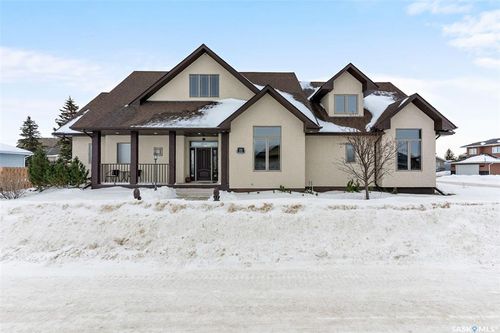 11 Robertson Rd, Lanigan, SK, S0K | Card Image