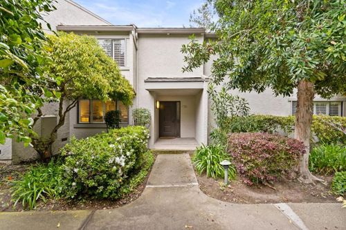 162 Sand Hill Cir, Menlo Park, CA, 94025-7104 | Card Image