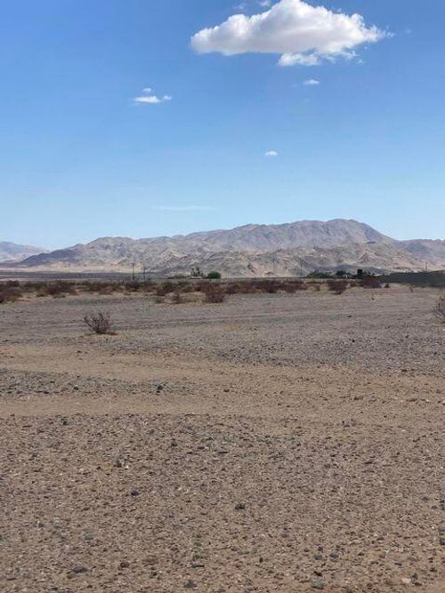 60600 Winters Road, Yucca Valley, CA, 92284 | Card Image