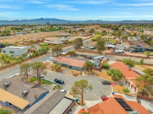 6995 Rogers St, House other with 5 bedrooms, 4 bathrooms and null parking in Las Vegas NV | Image 30