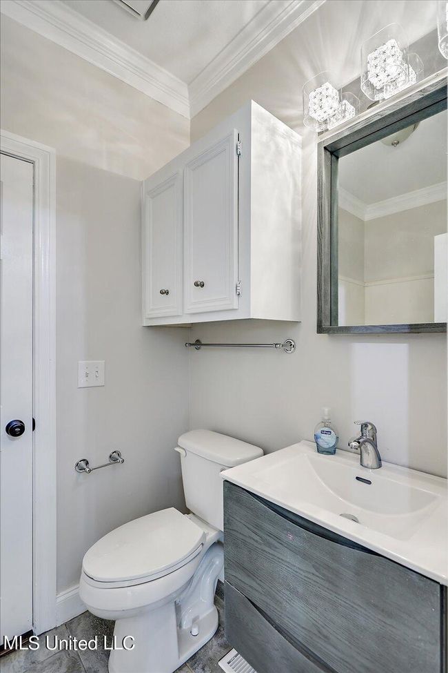 23-300 Monterey Dr | Image 23
