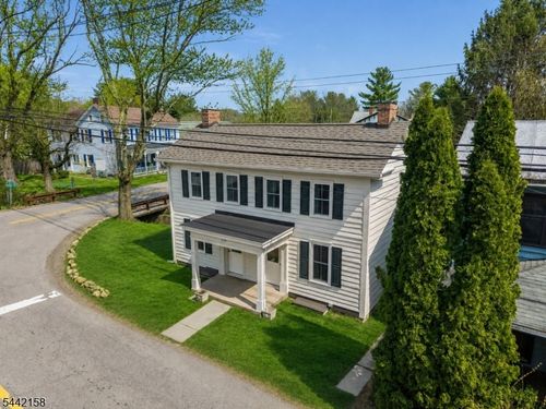 570 Spring Mills Rd, Milford, NJ, 08848-1957 | Card Image