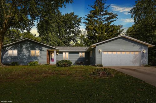 2518 Pleasant Drive, Cedar Falls, IA, 50613 | Card Image