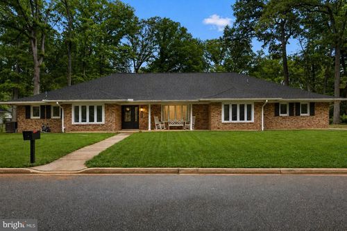 221 Emerald Hill Dr, FORT WASHINGTON, MD, 20744-6235 | Card Image