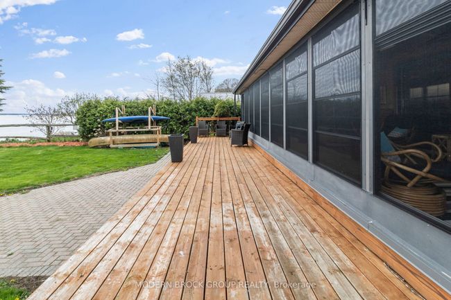 10 Henry Brown Crt, House other with 4 bedrooms, 2 bathrooms and 5 parking in Mallorytown ON | Image 4