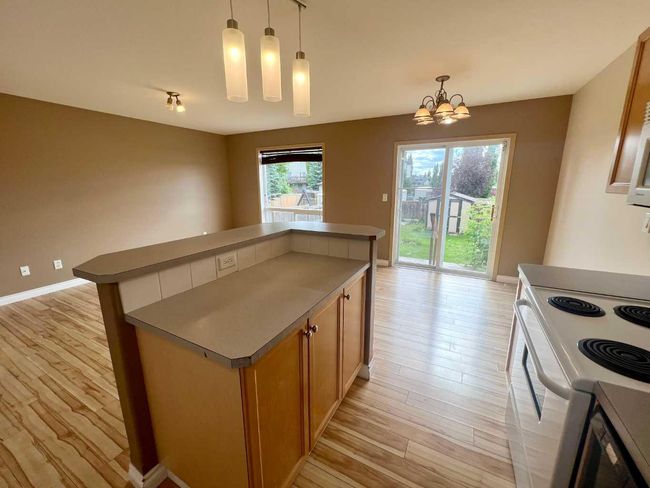 60 Adamson Ave, Home with 2 bedrooms, 3 bathrooms and 2 parking in Red Deer AB | Image 12