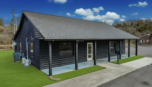 386 E Main Street, Newport, TN, 37821 | Card Image