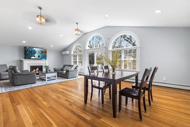 104 Holliston St, House other with 4 bedrooms, 3 bathrooms and 4 parking in Medway MA | Image 16
