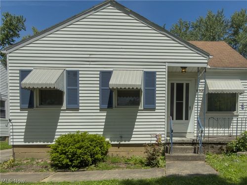 626 Princeton Ave, Elyria, OH, 44035-6526 | Card Image