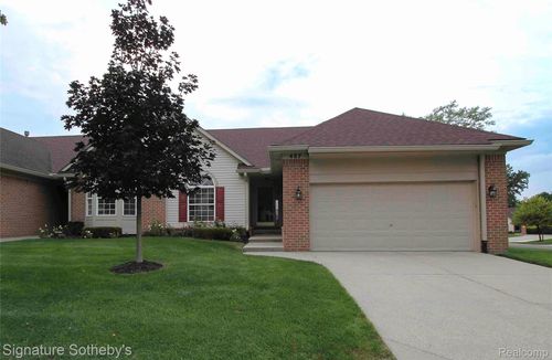 487 Woodvale Dr, Commerce Township, MI, 48390-3288 | Card Image