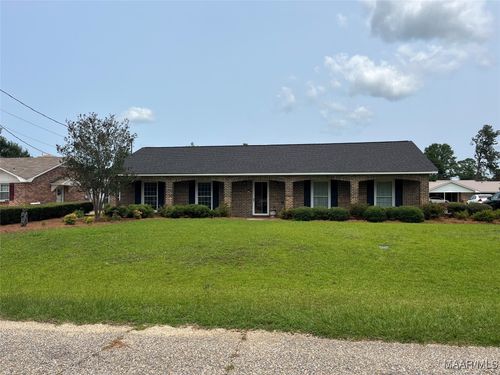 216 Cone Dr, Selma, AL, 36701-7111 | Card Image