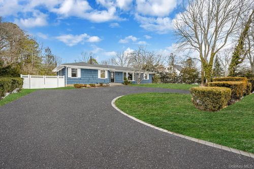 220 Oakdale Bohemia Rd, Bohemia, NY, 11716-3406 | Card Image