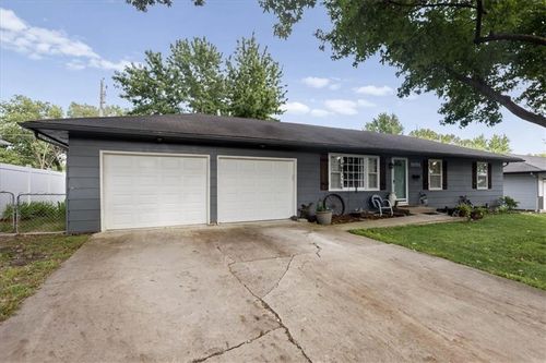 1101 S Highland Dr, Harrisonville, MO, 64701-2413 | Card Image