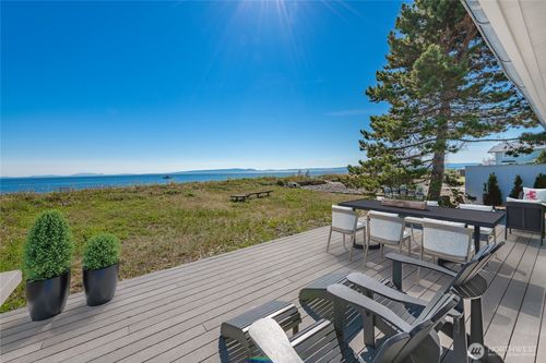 1613 Edwards Dr, Point Roberts, WA, 98281-8511 | Card Image