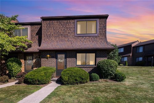 124 Surrey Hill Way, Rochester, NY, 14623-3047 | Card Image