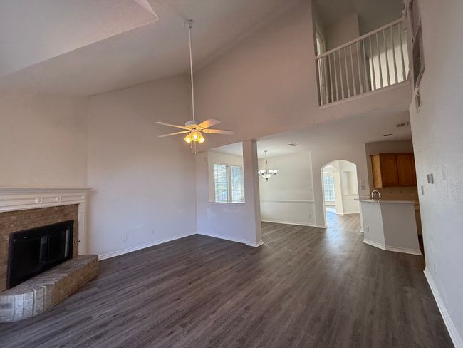 1093 Keeson Trl, House other with 4 bedrooms, 3 bathrooms and null parking in Lewisville TX | Image 6