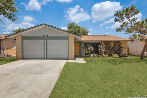 9018 Island View St, San Antonio, TX, 78242-3211 | Card Image