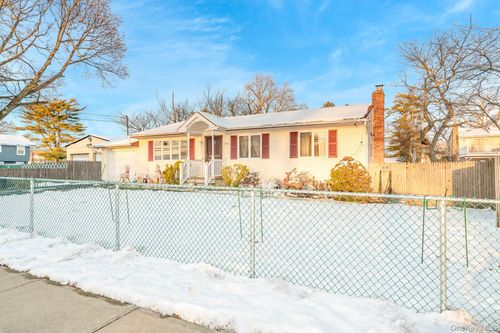 1175 Little East Neck Rd, West Babylon, NY, 11704-2408 | Card Image