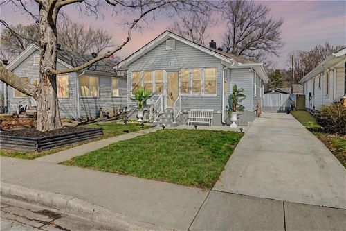 1232 E 24th Ave, North Kansas City, MO, 64116-3324 | Card Image