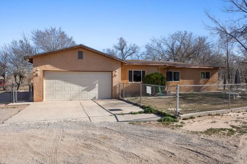 225 Mockingbird Ln, Corrales, NM, 87048-7641 | Card Image