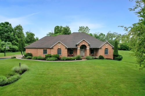 150 Paradise Valley Dr, Alexandria, OH, 43001-9795 | Card Image
