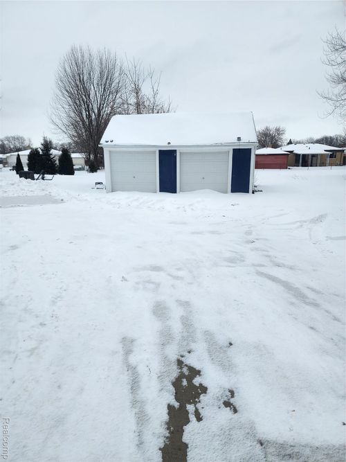 28140 Cole St, Roseville, MI, 48066-5614 | Card Image