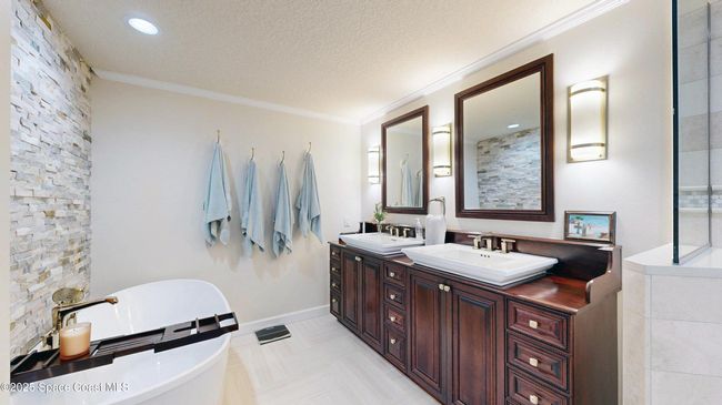 211 Jamaica Dr, House other with 3 bedrooms, 3 bathrooms and null parking in Cocoa Beach FL | Image 62