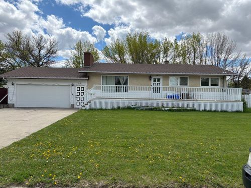 34 W 1 Ave N, Magrath, AB, T0K1J0 | Card Image