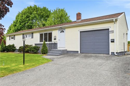 131 Woodland Ave, Cranston, RI, 02920-2124 | Card Image