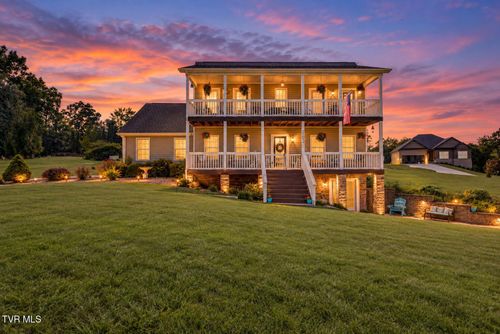 102 Bill St, Piney Flats, TN, 37686-3152 | Card Image