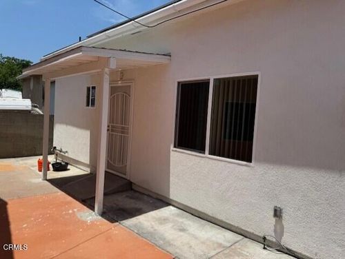 7747 Valmont St, Tujunga, CA, 91042-2644 | Card Image