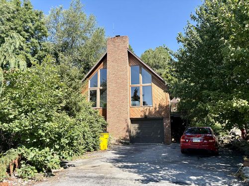 135 Kenzalynne Ln, South Fork, PA, 15956-4046 | Card Image