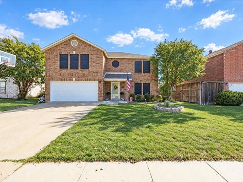 3152 Longbow Dr, Grand Prairie, TX, 75052-7504 | Card Image
