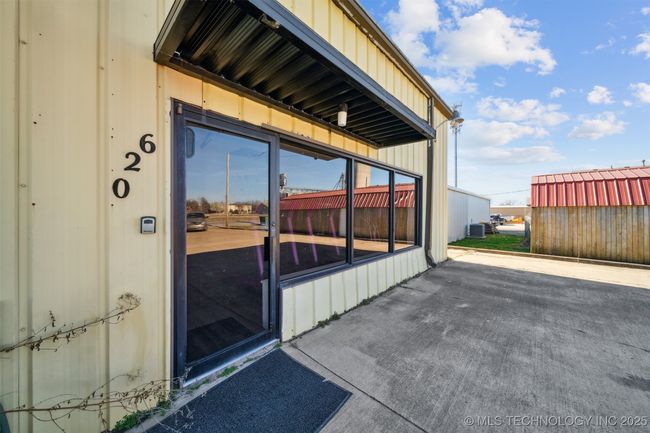 620 N J M Davis Blvd, Home with 0 bedrooms, 0 bathrooms and null parking in Claremore OK | Image 23