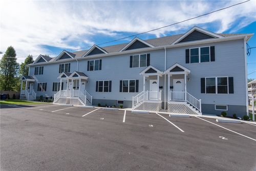 -2-184 Avenue C, Woonsocket, RI, 02895-6209 | Card Image
