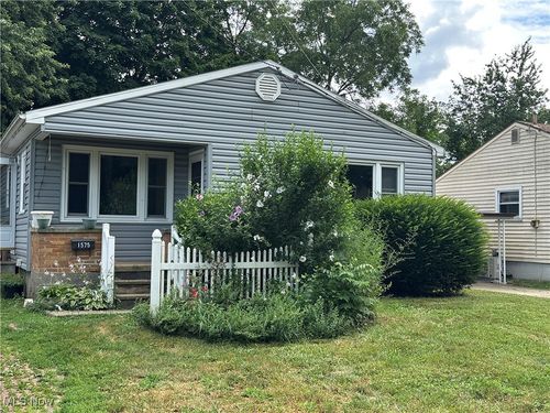 1575 Highview Ave, Akron, OH, 44301-2713 | Card Image