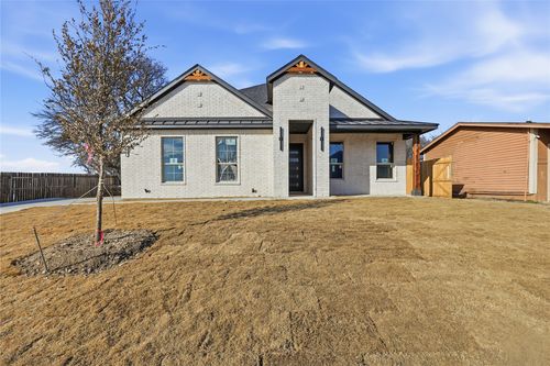 6112 Yeary St, Lake Worth, TX, 76135-3310 | Card Image