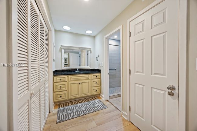 APT-454 - 21 Ocean Ln, Condo with 2 bedrooms, 2 bathrooms and null parking in Hilton Head Island SC | Image 18
