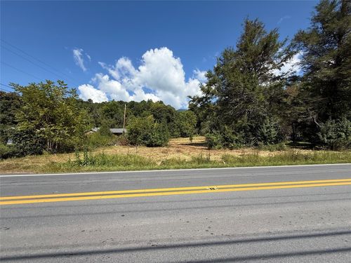 887 Skyland Dr, Sylva, NC, 28779-5247 | Card Image