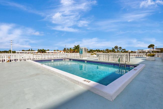 APT-503 - 301 Lake Shore Dr, Condo with 2 bedrooms, 2 bathrooms and null parking in Lake Park FL | Image 34