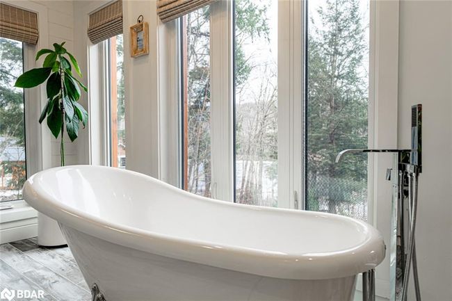 1026 Lancer Lane, House other with 2 bedrooms, 2 bathrooms and 10 parking in Haliburton ON | Image 13