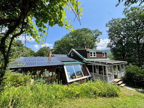 5 Wilde Rd, Shelburne Falls, MA, 01370-1015 | Card Image